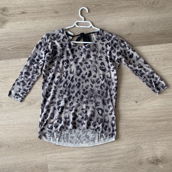 Babaton Bailey Leopard Sweater - Picture 2 of 6